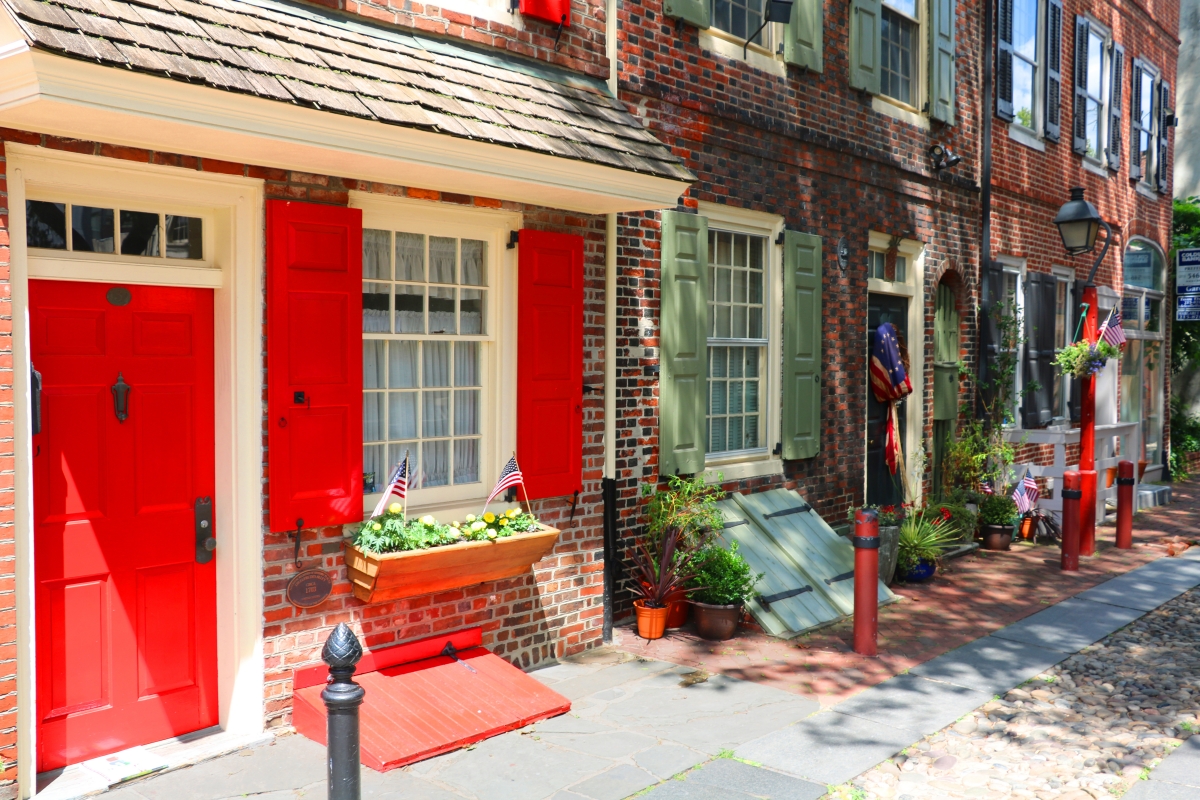 Red shutters